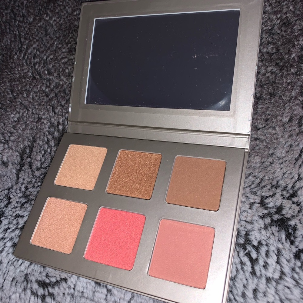Blaze Chaser Face Palette